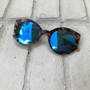 Illesteva Palm Beach Sunglasses